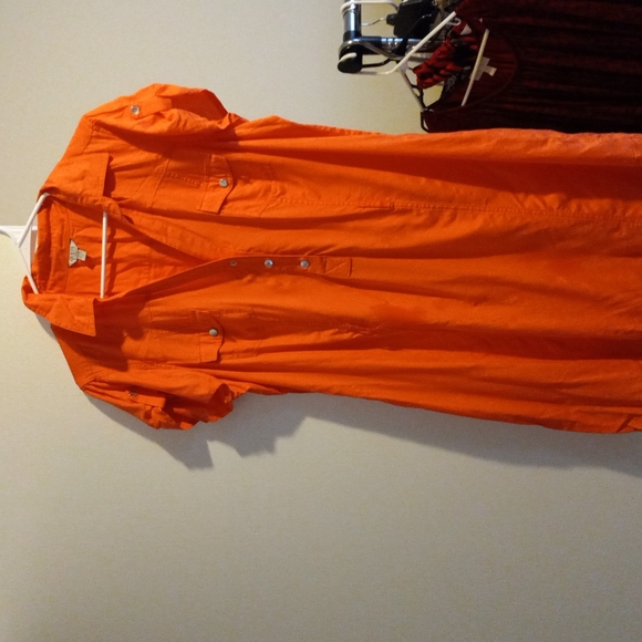 Guess - Picture 3 of 4